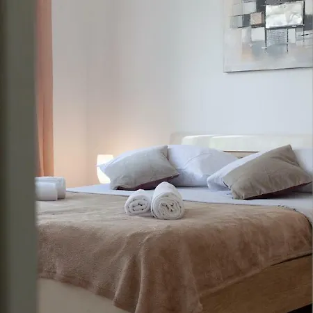 Gabriella Apartment *